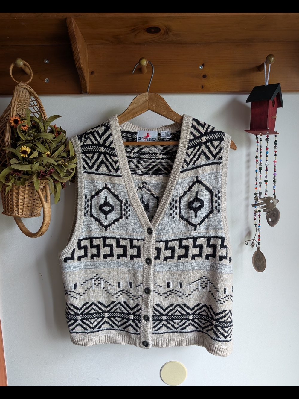 Handmade Beige and Black Patterned Knit Vest - No Brand